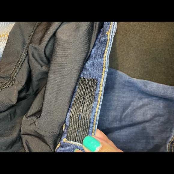 Thyme Maternity capri jeans - Picture 3 of 4